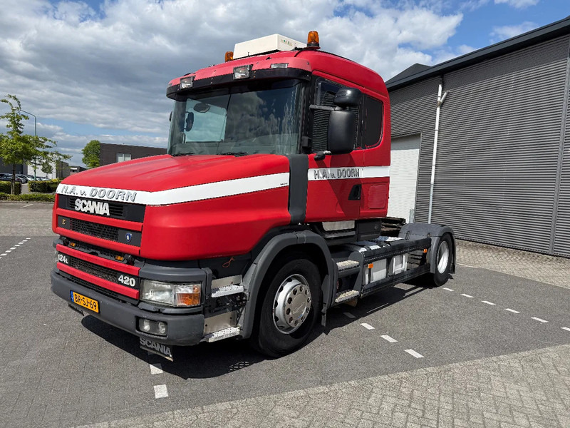 Scania T124-420 T 124-420 TORPEDO - Nyergesvontató: 1 kép. Scania T124-420 T 124-420 TORPEDO - Nyergesvontató: 1 kép.