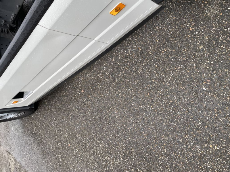 Nyergesvontató Volvo FM 370 euro 6: 9 kép.