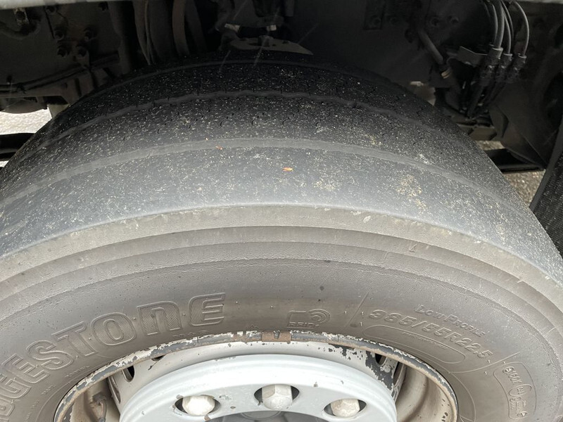 Nyergesvontató Volvo FM 370 euro 6: 11 kép.