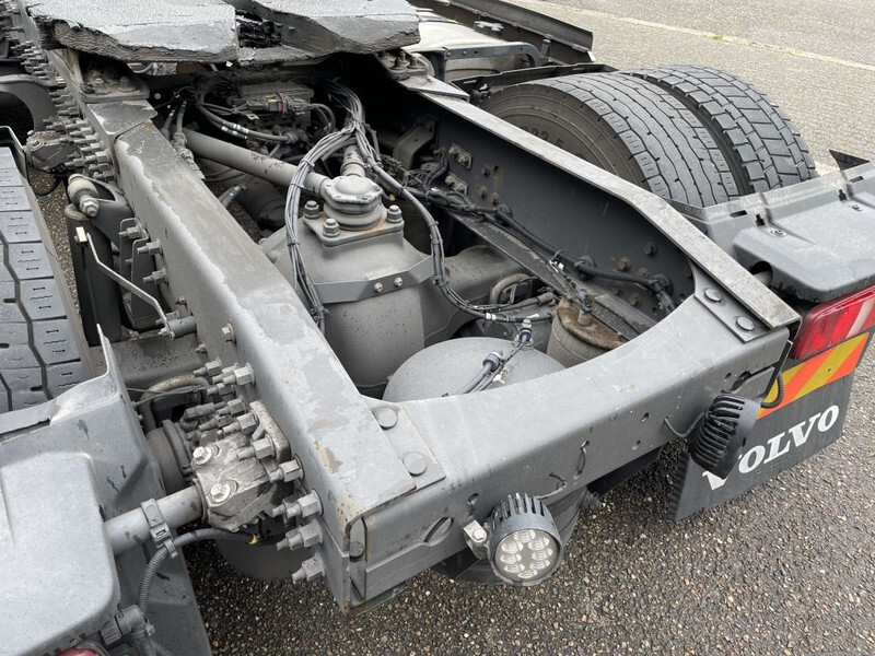 Nyergesvontató Volvo FM 370 euro 6: 17 kép.