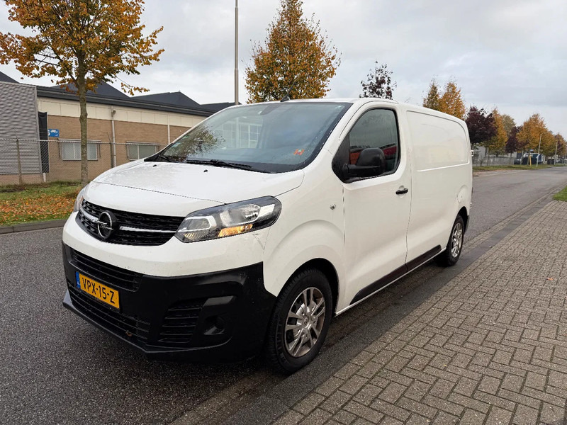 Opel Vivaro L2,H1 2022 bj 2.0 cdti - Kis furgon: 1 kép. Opel Vivaro L2,H1 2022 bj 2.0 cdti - Kis furgon: 1 kép.