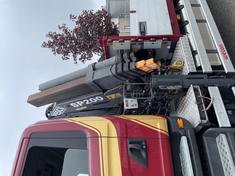 Scania T114-340 TORPEDO + KRAAN - Darus autó: 3 kép. Scania T114-340 TORPEDO + KRAAN - Darus autó: 3 kép.