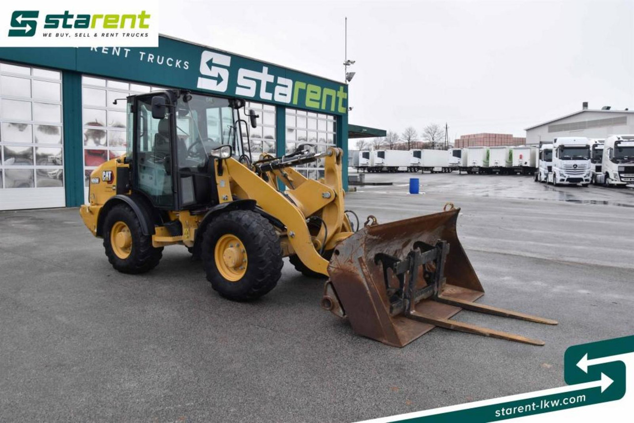 CATERPILLAR 906M Radlader Klimaanlage Zentralschmieranlage - Gumikerekes homlokrakodó: 3 kép. CATERPILLAR 906M Radlader Klimaanlage Zentralschmieranlage - Gumikerekes homlokrakodó: 3 kép.