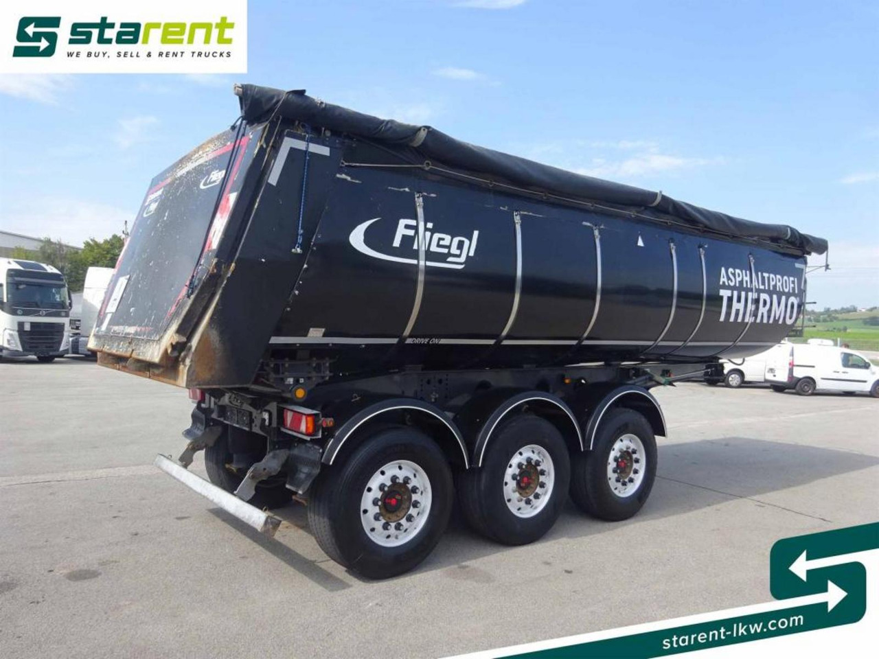 Fliegl 3-Achs Thermomulde 25m³ Liftachse SAF ALCOA - Félpótkocsi billenőplatós: 5 kép. Fliegl 3-Achs Thermomulde 25m³ Liftachse SAF ALCOA - Félpótkocsi billenőplatós: 5 kép.