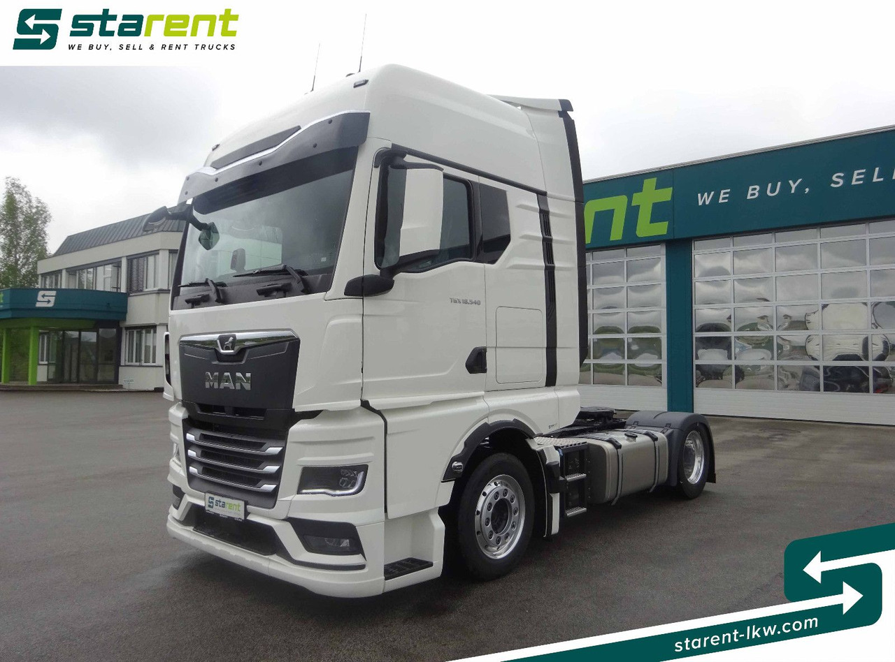 MAN TGX 18.540 LL Low Deck, GX-Fahrerhaus, Retarder - Nyergesvontató: 1 kép. MAN TGX 18.540 LL Low Deck, GX-Fahrerhaus, Retarder - Nyergesvontató: 1 kép.