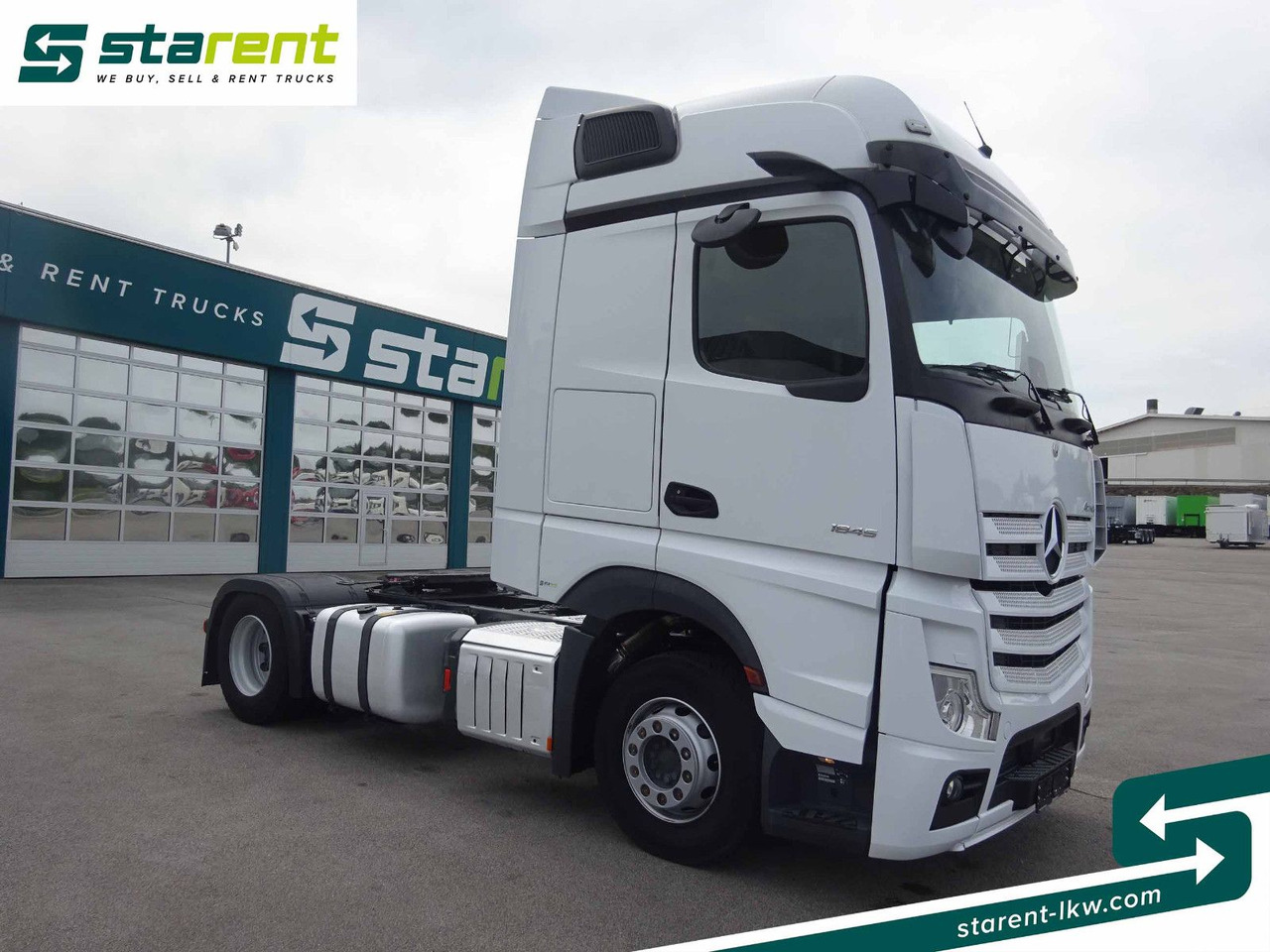 Mercedes-Benz Actros 1845, Big Space, Xenon, Mirror Cam, NAVI - Nyergesvontató: 3 kép. Mercedes-Benz Actros 1845, Big Space, Xenon, Mirror Cam, NAVI - Nyergesvontató: 3 kép.