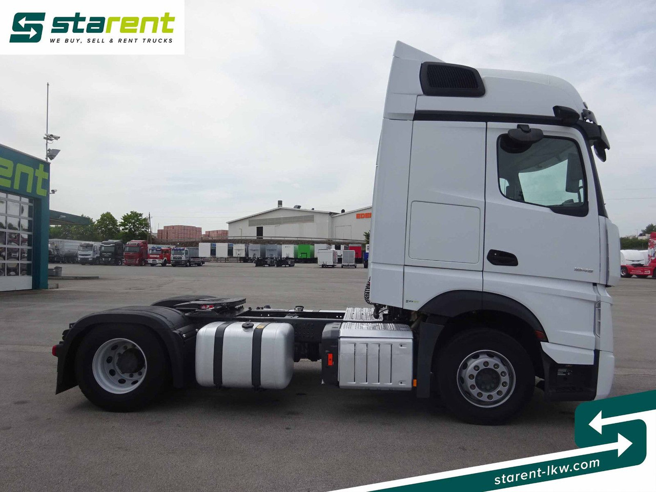 Mercedes-Benz Actros 1845, Big Space, Xenon, Mirror Cam, NAVI - Nyergesvontató: 4 kép. Mercedes-Benz Actros 1845, Big Space, Xenon, Mirror Cam, NAVI - Nyergesvontató: 4 kép.