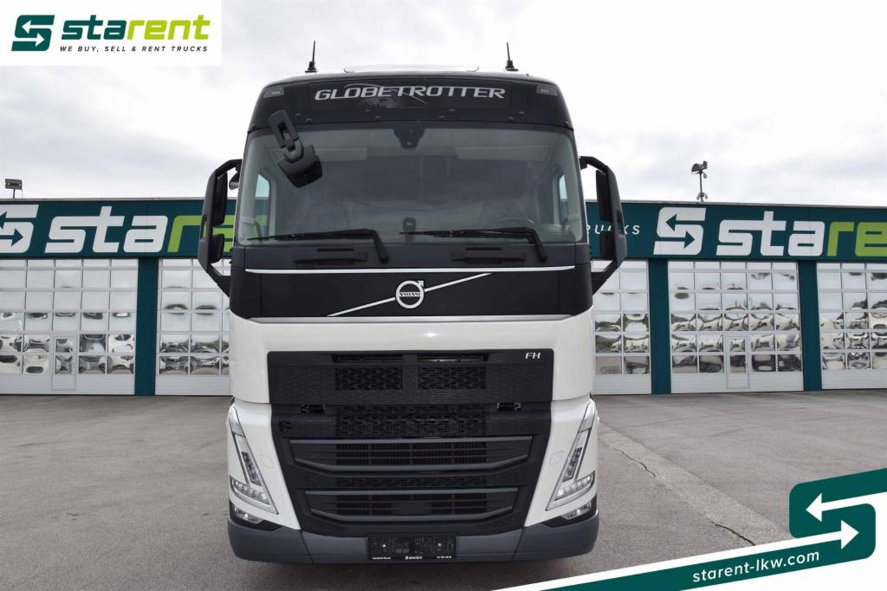 Volvo FH 500 XL-Kabine I-Shift VEB+ LED-Scheinwerfer - Nyergesvontató: 2 kép. Volvo FH 500 XL-Kabine I-Shift VEB+ LED-Scheinwerfer - Nyergesvontató: 2 kép.