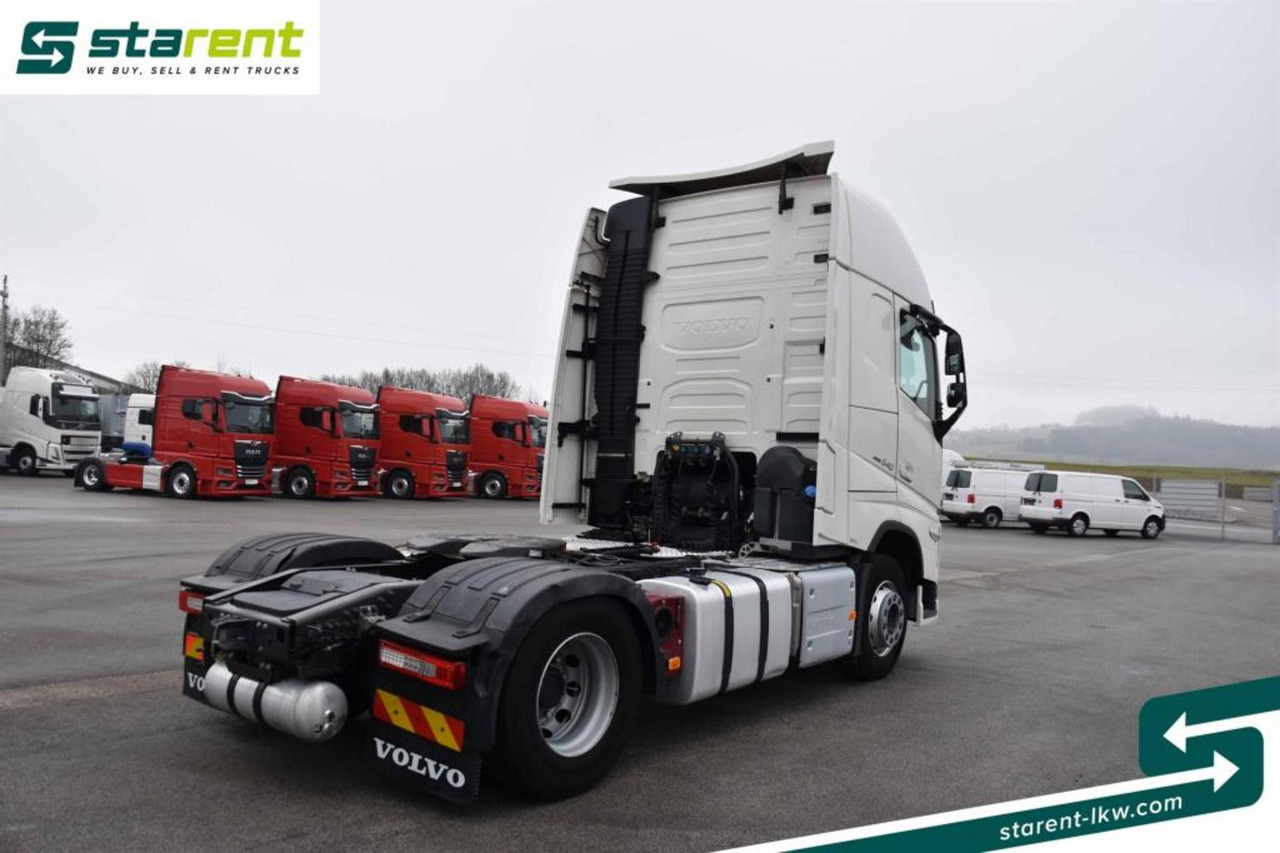 Volvo FH 540 XL-Kabine 2-Leiter Hydraulik I-Shift VEB+ - Nyergesvontató: 5 kép. Volvo FH 540 XL-Kabine 2-Leiter Hydraulik I-Shift VEB+ - Nyergesvontató: 5 kép.