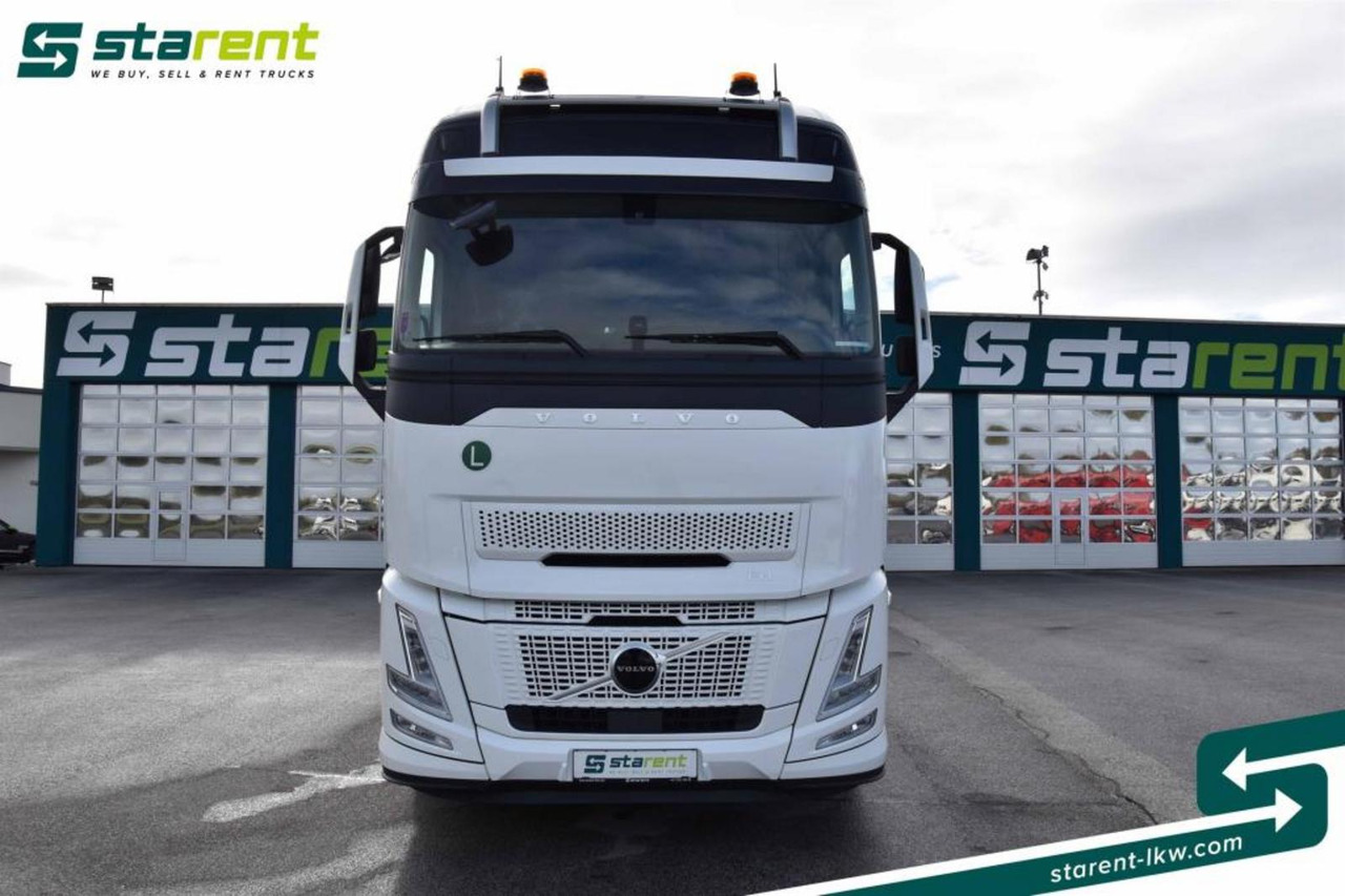Volvo FH 500 XL 6X2 BDF ACC I-Park-Cool LED VEB+ I-Shift - Cserefelépítményes teherautó: 2 kép. Volvo FH 500 XL 6X2 BDF ACC I-Park-Cool LED VEB+ I-Shift - Cserefelépítményes teherautó: 2 kép.