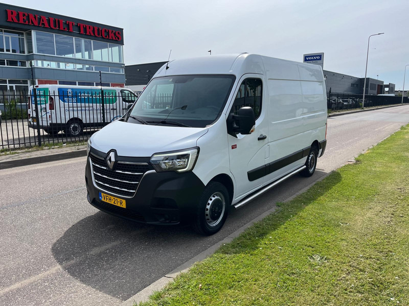 Renault Master 180.35 Red Edition L2 H2, 180pk, Airco, Nv, Camera - Furgon: 1 kép. Renault Master 180.35 Red Edition L2 H2, 180pk, Airco, Nv, Camera - Furgon: 1 kép.
