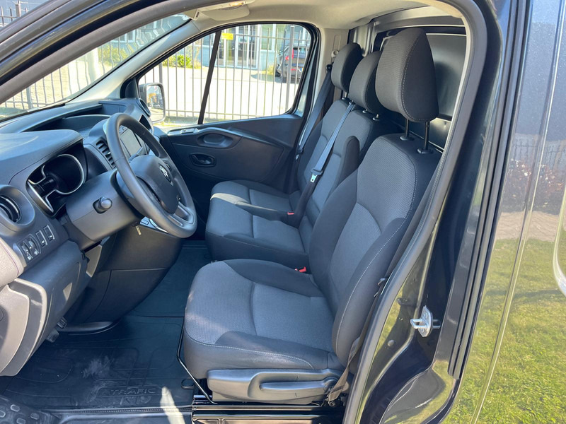 Kis furgon Renault Trafic 2.0 Dci L2 H1, Airco, Nav, Bluetooth: 17 kép.
