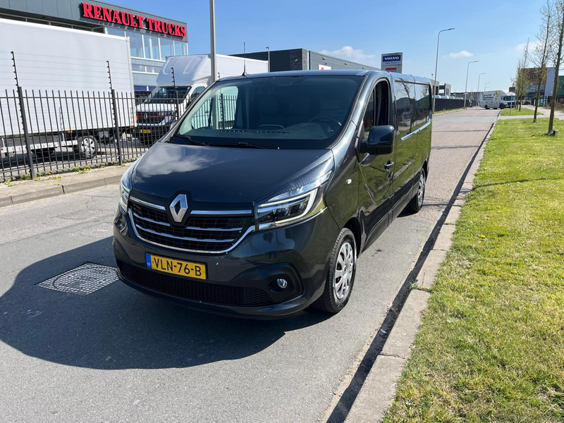 Renault Trafic 2,0 dci L2 H1, 150pk, Airco, Nav, Bluetooth - Kis furgon: 3 kép. Renault Trafic 2,0 dci L2 H1, 150pk, Airco, Nav, Bluetooth - Kis furgon: 3 kép.