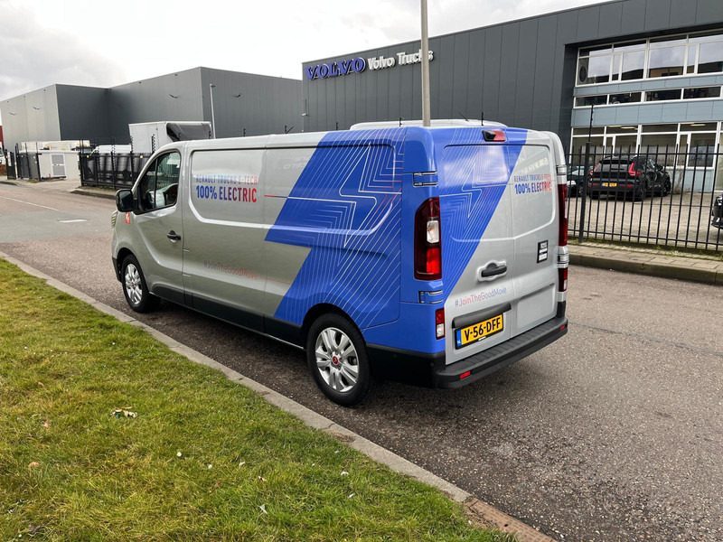 Kis furgon, Elektromos kisteherautó Renault Trafic E-Tech Red L2 H1, Airco, Nav, Camera: 7 kép.