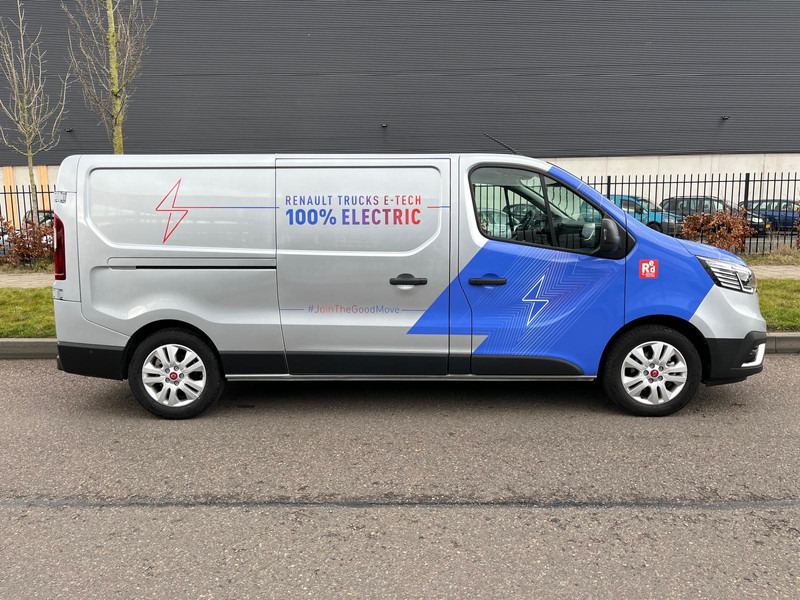 Kis furgon, Elektromos kisteherautó Renault Trafic E-Tech Red L2 H1, Airco, Nav, Camera: 12 kép.