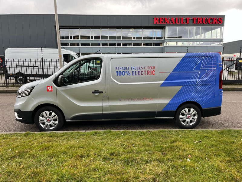 Kis furgon, Elektromos kisteherautó Renault Trafic E-Tech Red L2 H1, Airco, Nav, Camera: 6 kép.
