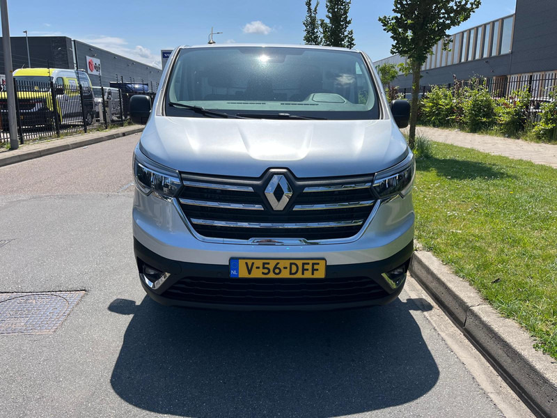 Renault Trafic E-Tech Red L2 H1, Airco, Nav, Camera - Kis furgon, Elektromos kisteherautó: 5 kép. Renault Trafic E-Tech Red L2 H1, Airco, Nav, Camera - Kis furgon, Elektromos kisteherautó: 5 kép.