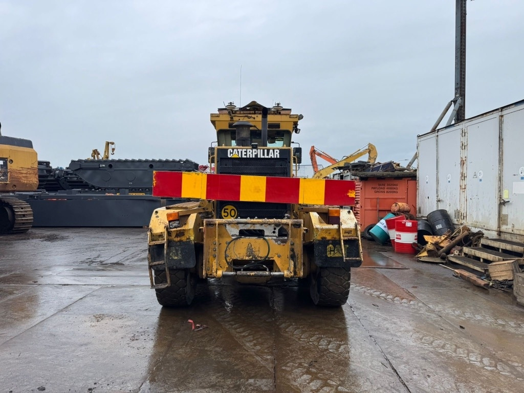 CAT 140 H - Gréder: 4 kép. CAT 140 H - Gréder: 4 kép.