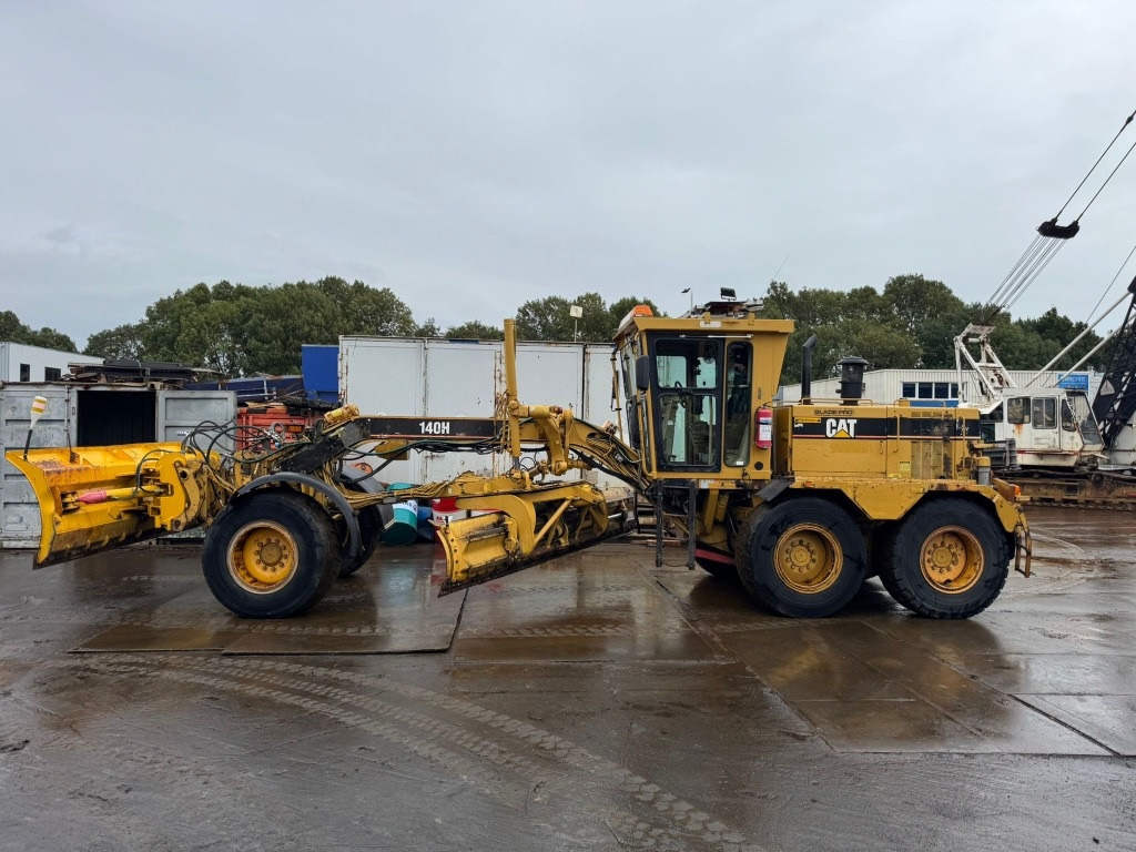 CAT 140 H - Gréder: 1 kép. CAT 140 H - Gréder: 1 kép.
