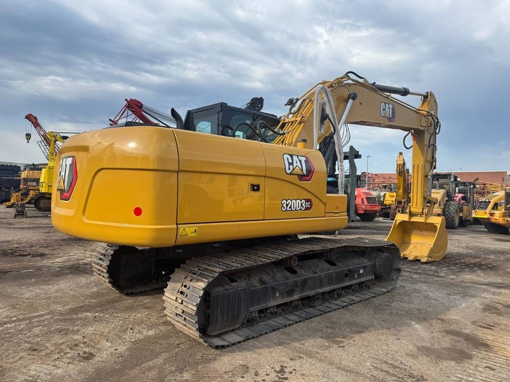 CAT 320 D 3 GC NEW UNUSED - Lánctalpas kotró: 5 kép. CAT 320 D 3 GC NEW UNUSED - Lánctalpas kotró: 5 kép.