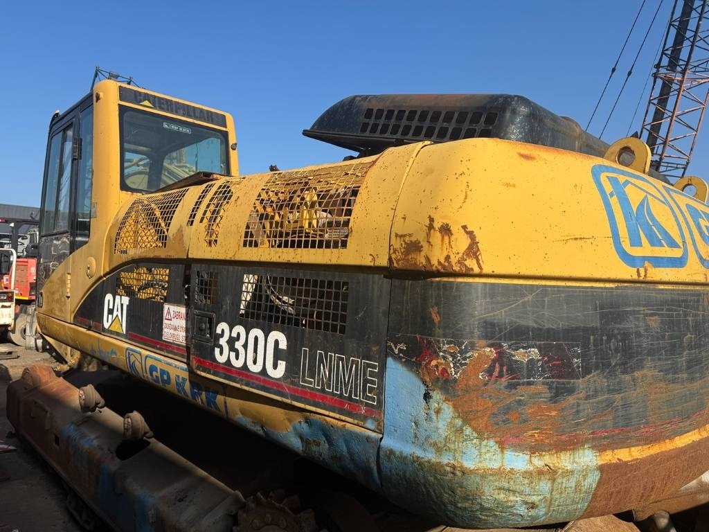 CAT 330 CL FOR PARTS - Lánctalpas kotró: 1 kép. CAT 330 CL FOR PARTS - Lánctalpas kotró: 1 kép.