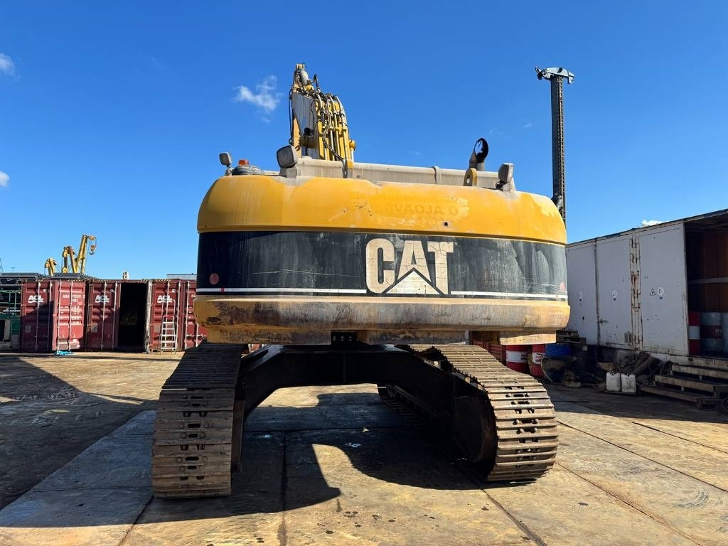 CAT 330CL 18M LONG REACH BOOM - Kotrógép: 4 kép. CAT 330CL 18M LONG REACH BOOM - Kotrógép: 4 kép.