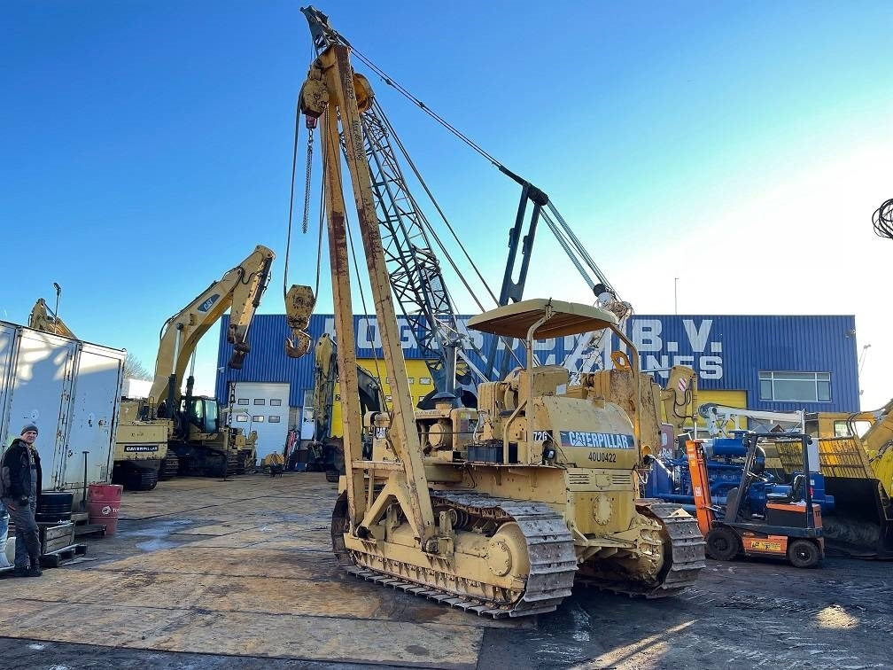 CAT 572 G - Csőfektető: 3 kép. CAT 572 G - Csőfektető: 3 kép.