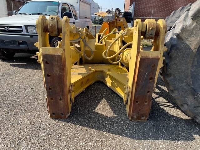 CAT D 8 R Ripper CAT D 8 R Ripper - Lazító - Építőipari gépek: 4 kép. CAT D 8 R Ripper CAT D 8 R Ripper - Lazító - Építőipari gépek: 4 kép.
