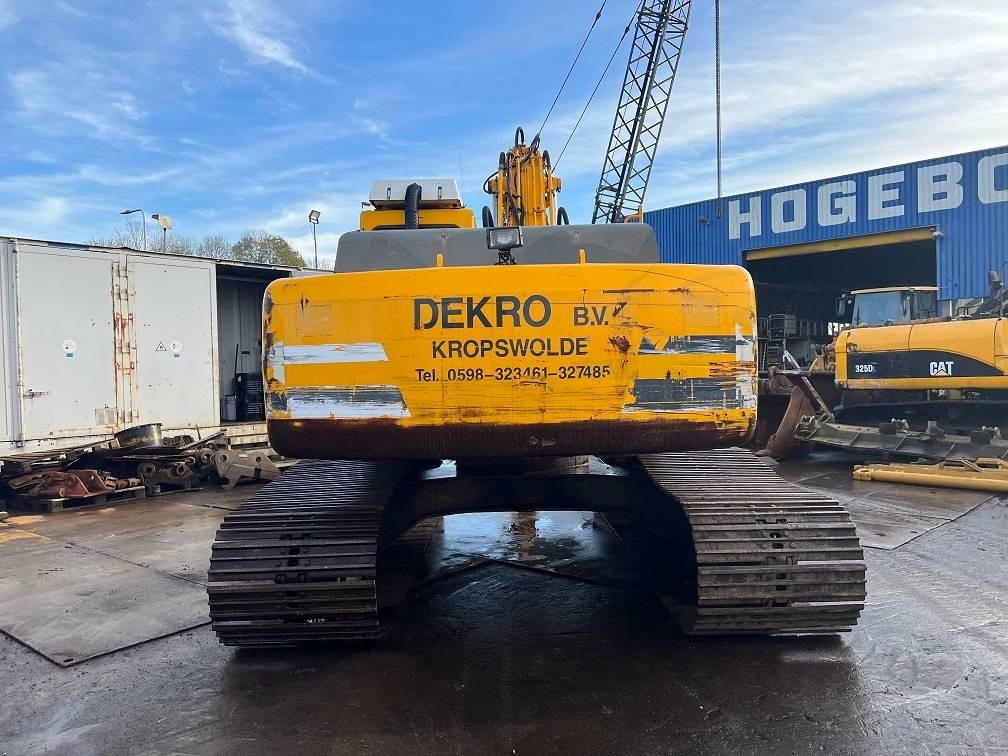 JCB JS 240 LC - Lánctalpas kotró: 4 kép. JCB JS 240 LC - Lánctalpas kotró: 4 kép.