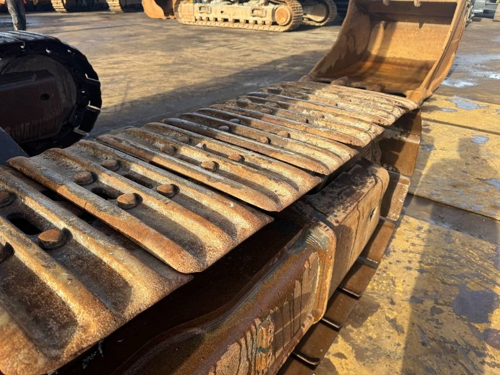 Lánctalpas kotró Komatsu PC 490 LC-10: 10 kép. Lánctalpas kotró Komatsu PC 490 LC-10: 10 kép.