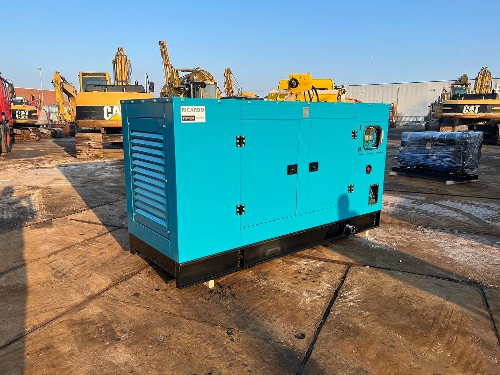 Ricardo 150KVA (120KW) SILENT GENERATOR 3 PHASE 50HZ 400V - Áramfejlesztő: 1 kép. Ricardo 150KVA (120KW) SILENT GENERATOR 3 PHASE 50HZ 400V - Áramfejlesztő: 1 kép.