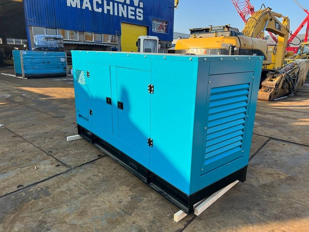 Új Áramfejlesztő Ricardo 200KVA (160KW) SILENT GENERATOR 3 PHASE 50HZ 400V: 6 kép.