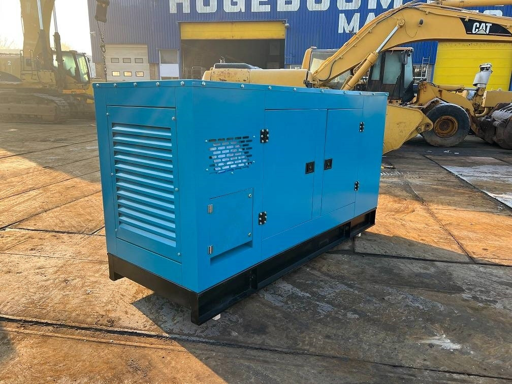 Ricardo 200KVA (160KW) SILENT GENERATOR 3 PHASE 50HZ 400V - Áramfejlesztő: 4 kép. Ricardo 200KVA (160KW) SILENT GENERATOR 3 PHASE 50HZ 400V - Áramfejlesztő: 4 kép.