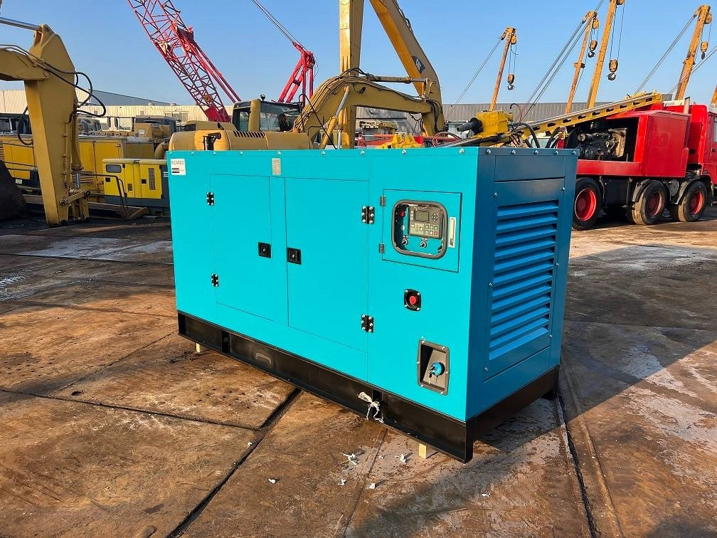 Ricardo 200KVA (160KW) SILENT GENERATOR 3 PHASE 50HZ 400V - Áramfejlesztő: 3 kép. Ricardo 200KVA (160KW) SILENT GENERATOR 3 PHASE 50HZ 400V - Áramfejlesztő: 3 kép.