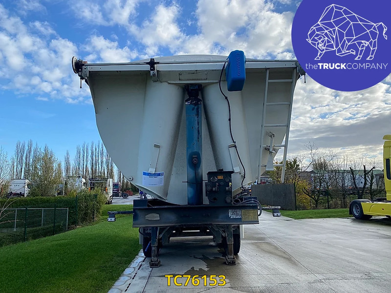 Benalu - Félpótkocsi billenőplatós: 2 kép. Benalu - Félpótkocsi billenőplatós: 2 kép.