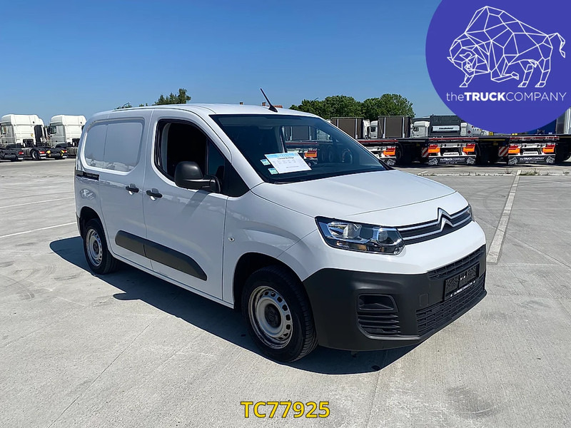 Citroën Berlingo - Kis furgon: 2 kép. Citroën Berlingo - Kis furgon: 2 kép.