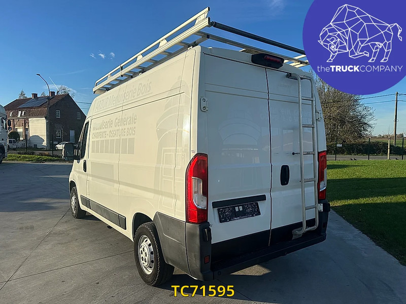 Citroën Jumper 130cv - Dobozos kisteherautó: 3 kép. Citroën Jumper 130cv - Dobozos kisteherautó: 3 kép.