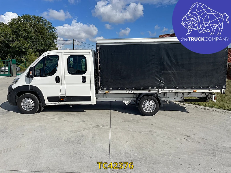 Citroën Jumper - Pickup: 2 kép. Citroën Jumper - Pickup: 2 kép.