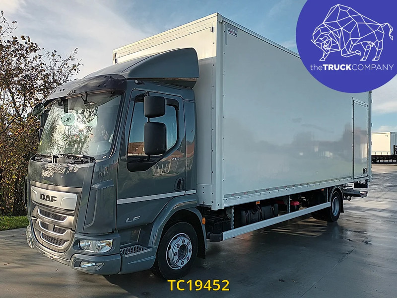 DAF LF 210 - Dobozos felépítményű teherautó: 1 kép. DAF LF 210 - Dobozos felépítményű teherautó: 1 kép.