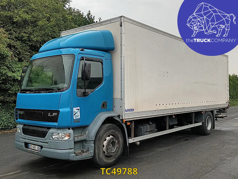 DAF LF 55 250 - Dobozos felépítményű teherautó: 1 kép. DAF LF 55 250 - Dobozos felépítményű teherautó: 1 kép.