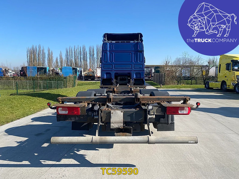 DAF XF Euro6 480 - Cserefelépítményes teherautó: 4 kép. DAF XF Euro6 480 - Cserefelépítményes teherautó: 4 kép.