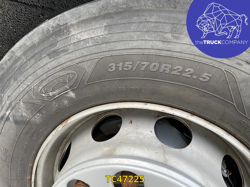 DAF XF Euro6 480 - Cserefelépítményes teherautó: 3 kép. DAF XF Euro6 480 - Cserefelépítményes teherautó: 3 kép.