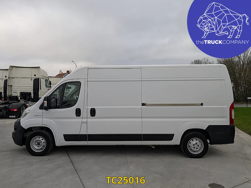 Fiat Ducato 2.0 Multijet L3H2 - Furgon: 2 kép. Fiat Ducato 2.0 Multijet L3H2 - Furgon: 2 kép.