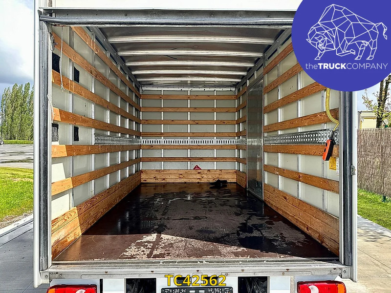 Fiat Ducato meubelbak + lift 3.0D automaat - Dobozos kisteherautó: 2 kép. Fiat Ducato meubelbak + lift 3.0D automaat - Dobozos kisteherautó: 2 kép.