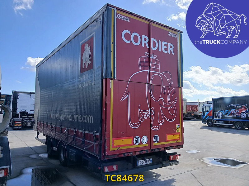 Fruehauf - Ponyvás pótkocsi: 3 kép. Fruehauf - Ponyvás pótkocsi: 3 kép.