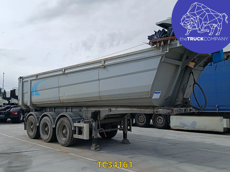 GALTRAILER - Félpótkocsi billenőplatós: 1 kép. GALTRAILER - Félpótkocsi billenőplatós: 1 kép.