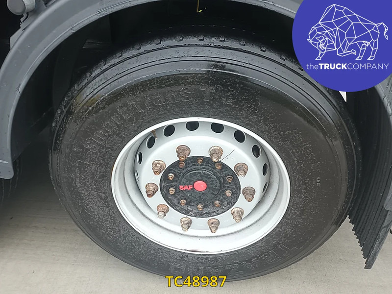 Hoet Trailers - Ponyvás félpótkocsi: 4 kép. Hoet Trailers - Ponyvás félpótkocsi: 4 kép.