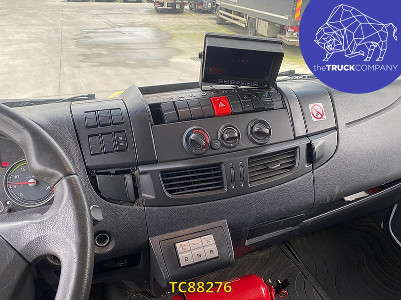 Iveco EuroCargo 120 E22 - Hűtős teherautó: 3 kép. Iveco EuroCargo 120 E22 - Hűtős teherautó: 3 kép.