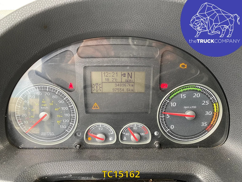 Iveco EuroCargo 160 E25 - Dobozos felépítményű teherautó: 5 kép. Iveco EuroCargo 160 E25 - Dobozos felépítményű teherautó: 5 kép.