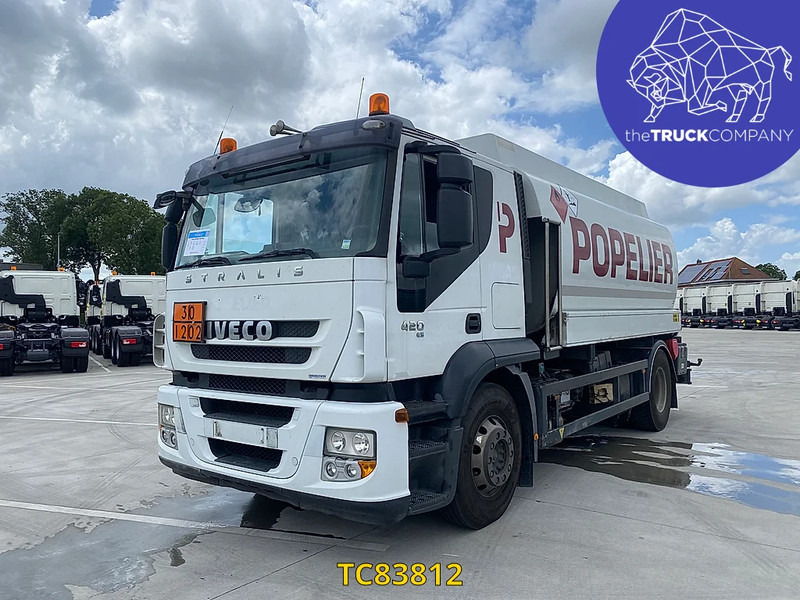 Iveco Stralis 190 S42 - Tartályos teherautó: 1 kép. Iveco Stralis 190 S42 - Tartályos teherautó: 1 kép.